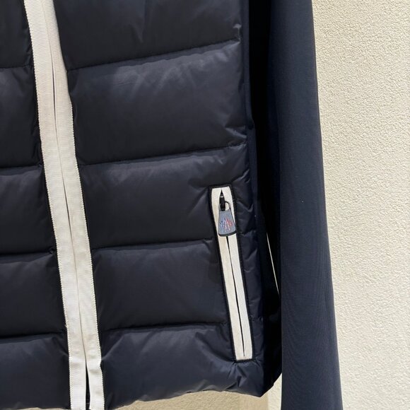 Moncler Grenoble Hooded paneled twill and quilted stretch-shell down jacket - Picture 10 of 11